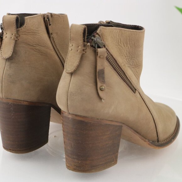 Blondo Women Nivada Boot Size 8 Waterproof Taupe Tan Leather Block Heel Side Zip - Picture 5 of 13